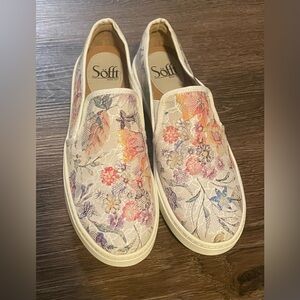 Sofft White Floral Loafers